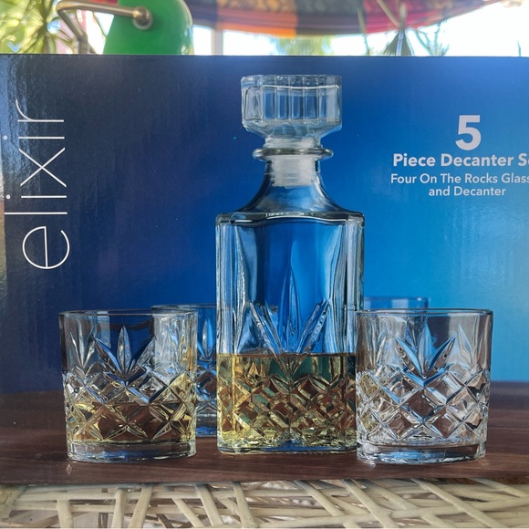 Other - Elixir Decanter Set - 5 piece NEW IN BOX